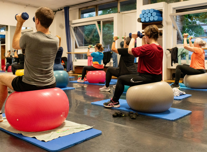 FIT BALL