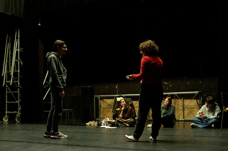 THÉÂTRE